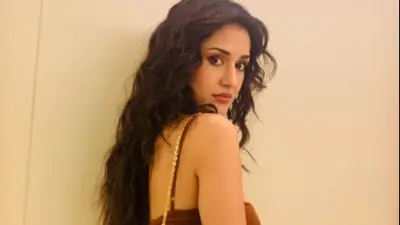 दिशा पटानी ने 80 किलो वजन उठाकर किया वर्कआउट, कमेंट करने से खुद को रोक नहीं पाईं टाइगर श्रॉफ की बहन