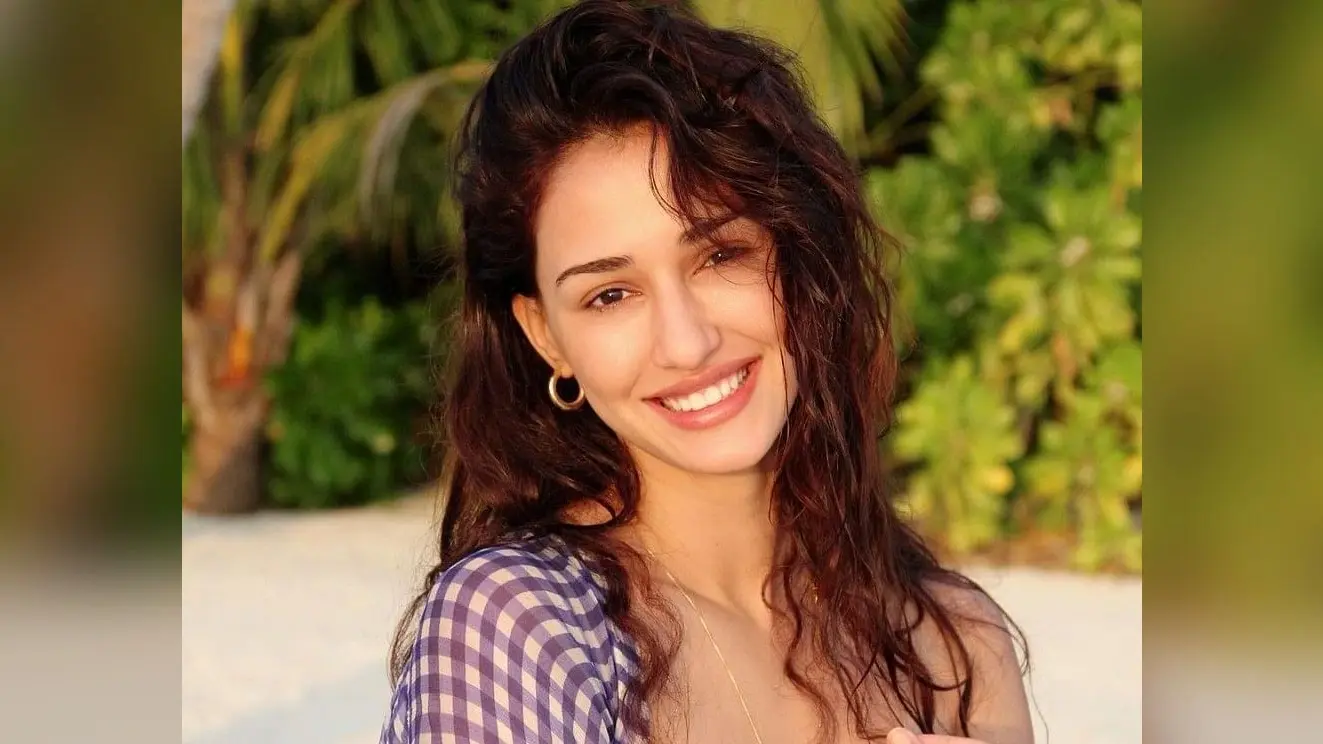 Disha Patani ने टाइगर श्रॉफ के गाने ‘पूरी गल बात’ पर किया रिएक्ट, मेकअप करते हुए शेयर किया ये VIDEO
