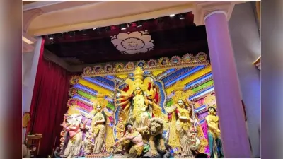 Photos : आखिर क्यों कोलकाता में बने डिजनीलैंड को देखने के लिये उमड़ रही है लोगों की भीड़