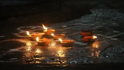 Diwali 2021: गोरखपुर की ‘लक्ष्मी’ के दियों से मनाएं ये दिवाली, आपकी मदद से संवर जाएगा एक परिवार का जीवन