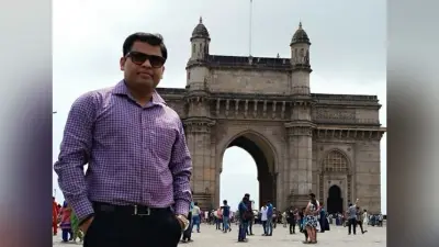UP: लापरवाही और भ्रष्टाचार की शिकायत मिलने पर औरैया के DM सुनील वर्मा सस्पेंड, प्रॉपर्टी की होगी जांच