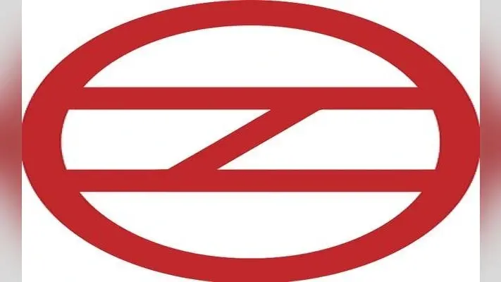 अवैध तरीके से Metro स्मार्ट कार्ड बेचने वाले दो कर्मचारियों को DMRC ने काम से हटाया, जानें पूरा मामला
