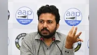 UP By-Election: रामपुर-खतौली में तल्खी के बीच जीत के दावे, सियासी किलों को बचाने और ढहने की दिखी लड़ाई