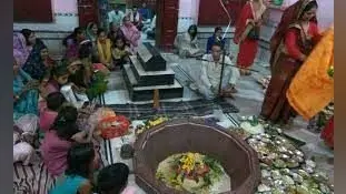 26 वर्षीय सॉफ्टवेयर इंजीनियर ने एक सप्ताह में दो महिलाओं से रचायी शादी, मोबाइल पर भेजी गयी तस्वीर से हुआ खुलासा