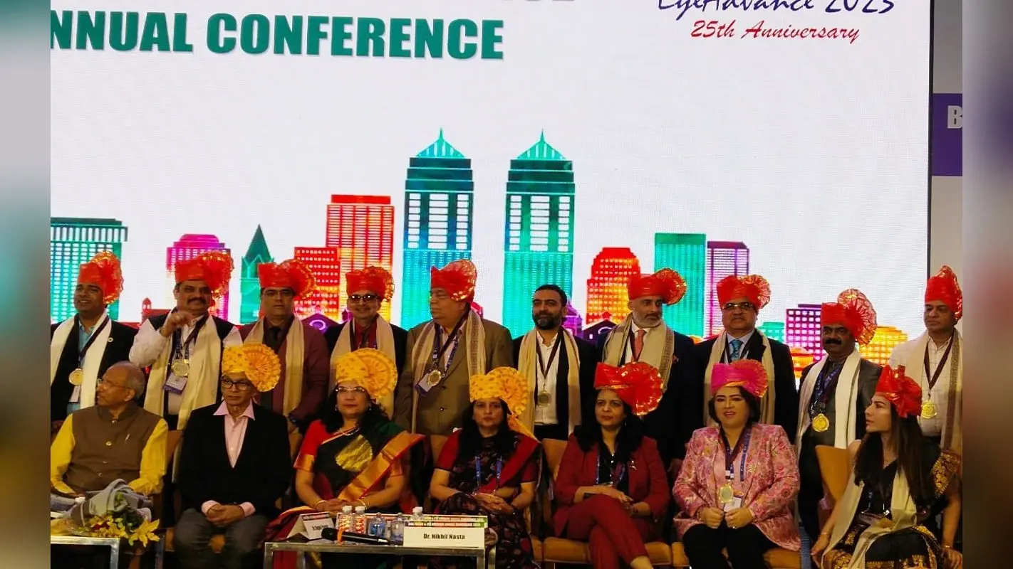 झारखंड: मुंबई में सम्मानित हुईं डॉ भारती कश्यप, इन कार्यों के लिए मिला गोल्ड मेडल