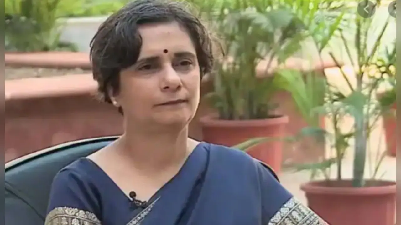 ‘देश में वैक्सीनेशन की रफ्तार काफी धीमी, कहीं वैक्सीन की उपलब्धता नहीं तो कहीं आपूर्ति सीमित’