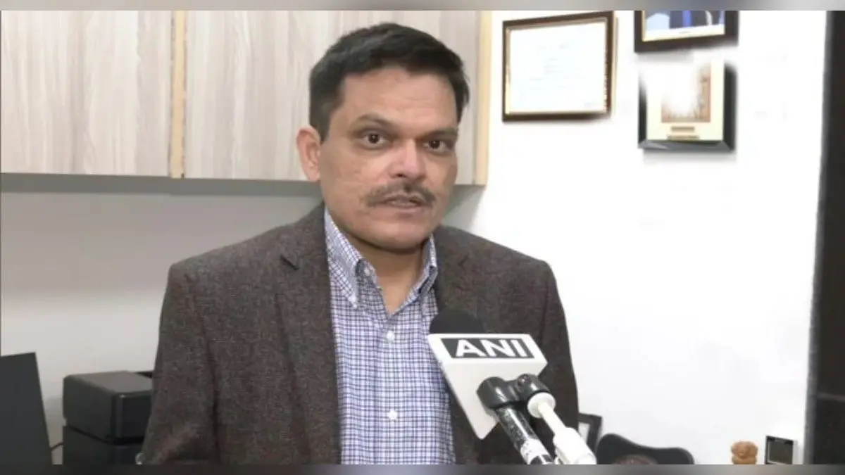 Omicron Updates: जनवरी तक आ जायेगी तीसरी लहर, आयेंगे दो लाख केस, जानें हर वो चीज जो आपके लिए है जरूरी…
