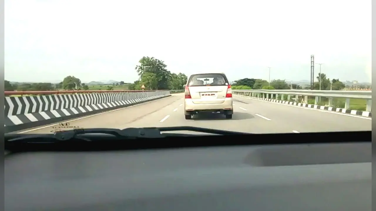 Divyang Driving License : सड़क पर अब सरपट गाड़ी दौड़ा सकेंगे इस कैटेगरी के दिव्यांगजन, जानिए किसे मिलेगा ड्राइविंग लाइसेंस…?