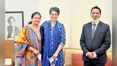 प्रियंका गांधी से दिल्ली में मिले कफील खान, पत्नी व बच्चे भी रहे साथ