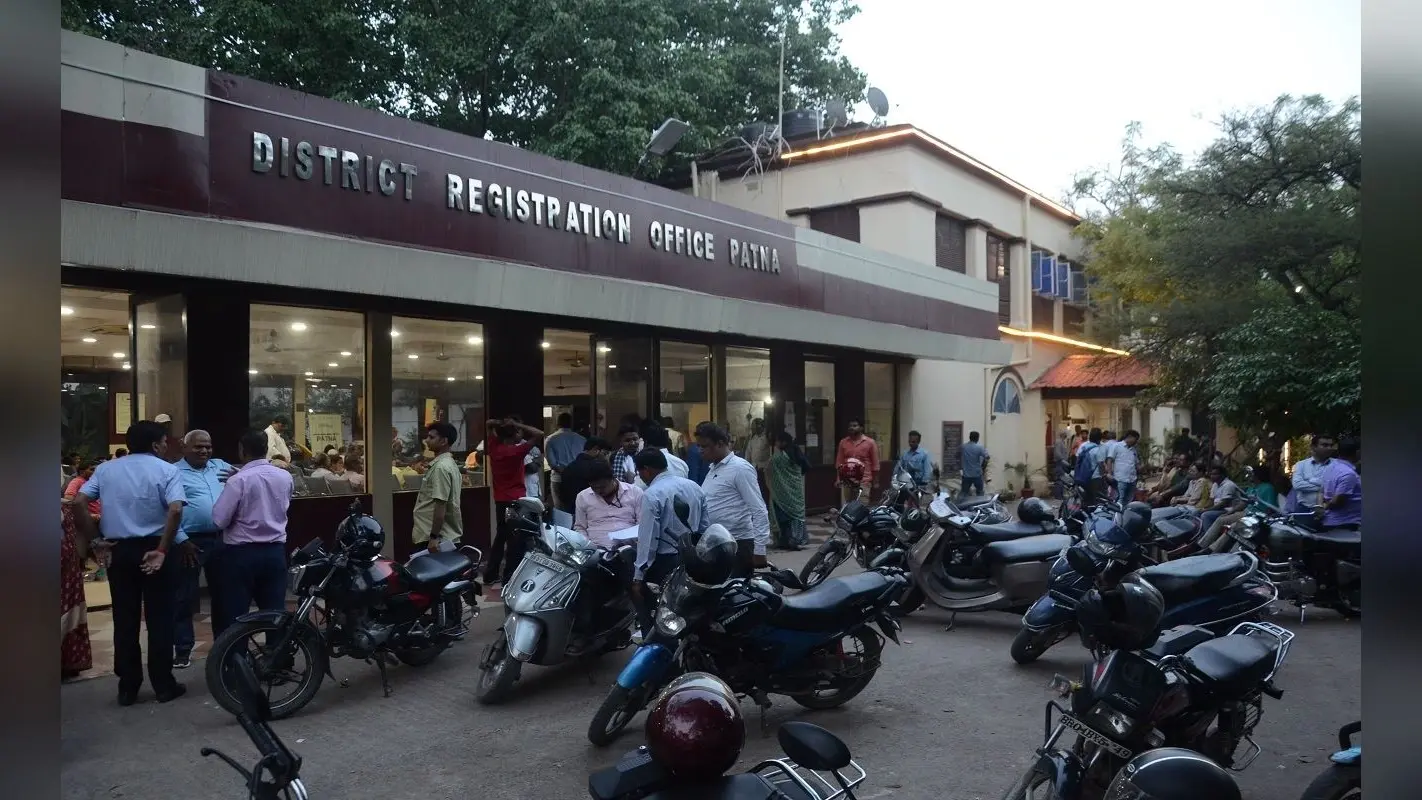 पटना में जमीन खरीदने में लोग ले रहे दिलचस्पी, निबंधन विभाग को 2022-23 में मिला 1300 करोड़ का राजस्व