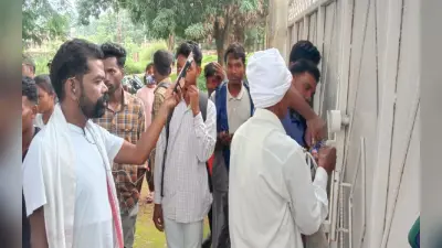 झारखंड में पत्थलगड़ी का बोर्ड हटाने से भड़के लोगों ने DSP आवास में जड़ा ताला, नारेबाजी कर की ये मांग