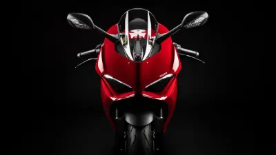 Ducati Panigale V2 की शुरू हुई बुकिंग, जानें कितने रुपये में बुक कर सकते हैं यह बाइक
