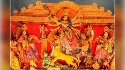 WB News : रेड रोड पर पूजा कार्निवल 27 अक्तूबर को किया जायेगा आयोजित, इस दिन चलेंगी स्पेशल बसें..