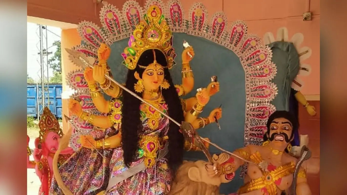 झारखंड: 100 साल से मैक्लुस्कीगंज में हो रही है दुर्गा पूजा, बंगाल के मजदूरों ने की थी शारदीय नवरात्र की शुरुआत