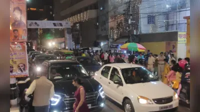 दुर्गा पूजा घूमने वाले जहां-तहां खड़ी नहीं कर सकेंगे गाड़ी, ट्रैफिक विभाग ने तय किया स्टैंड, यहां देखें लिस्ट