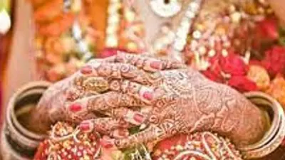 Prayagraj News: उठनी थी बहन की डोली लेकिन भाई की अर्थी पहले घर से निकली, मातम में बदल गईं शादी की खुशियां