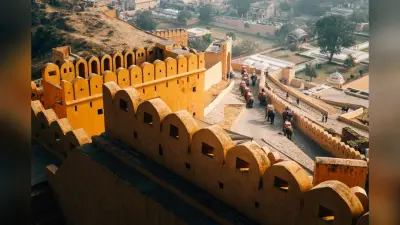 गोरखपुर में बलिदान दिवस पर याद किए गए भगत सिंह, राजगुरु और सुखदेव, निकाला गया जुलूस की गईं सभाएं