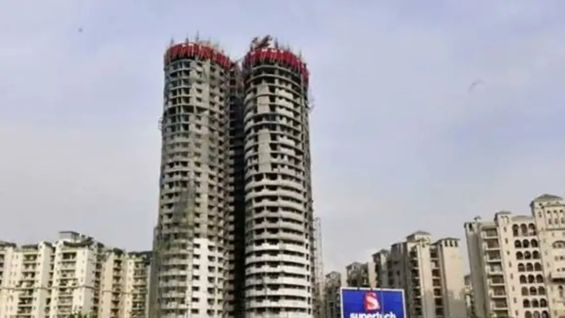 नोएडा के Twin Tower में टेस्ट ब्लास्ट, चार किलो विस्फोटक की पड़ी जरूरत