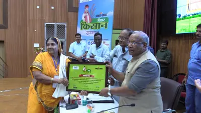 किसानों का सम्मान कर प्रभात खबर ने शुरू की नयी परंपरा, बोली किसान चाची- गौरवान्वित हुई