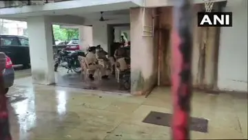 कभी एनकाउंटर स्पेशलिस्ट के रूप में जाने जाते थे प्रदीप शर्मा अब एंटीलिया मामले में 28 जून तक पुलिस रिमांड में