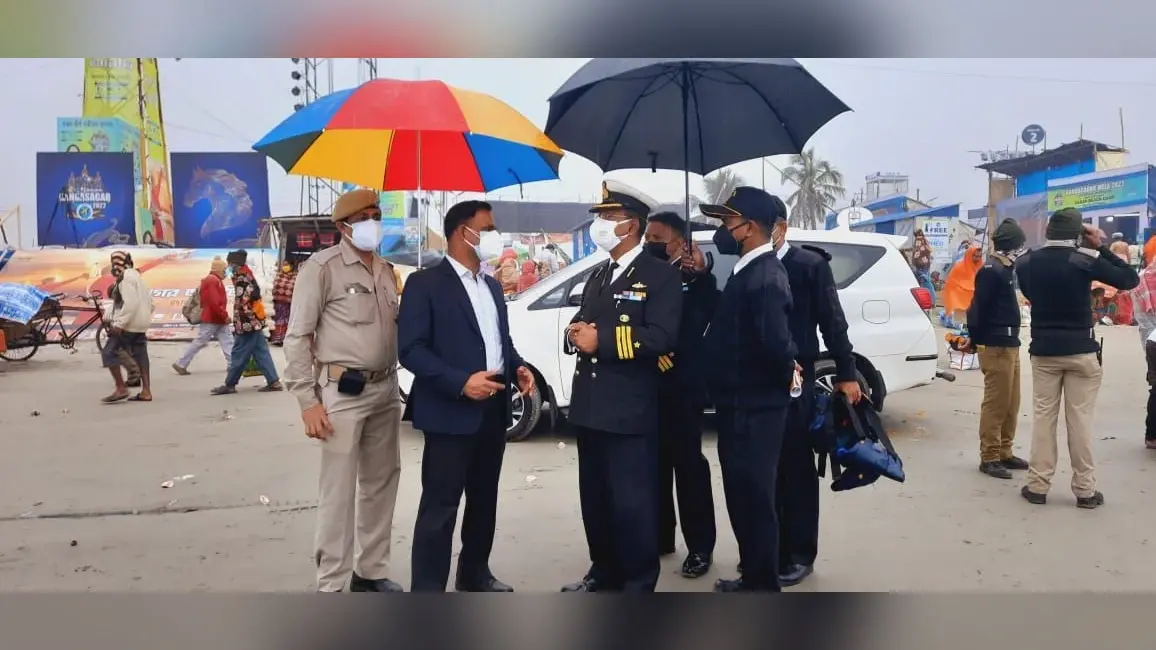भीड़ को देखते हुए पुण्यकाल स्नान के लिए घाटों पर बढ़ायी सख्ती: डीएम