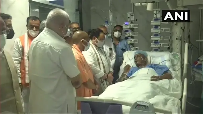 पूर्व मुख्यमंत्री कल्याण सिंह का हाल जानने पीजीआई पहुंचे जेपी नड्डा और योगी आदित्यनाथ