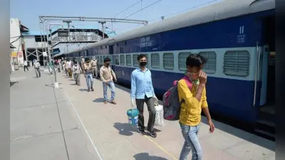 Indian Railways: रेलवे ने आगरा-झांसी रूट पर इन चार ट्रेनों को कर दिया रद्द, देखें List
