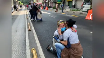 7.5 तीव्रता के भूकंप से डोला यह देश, घर से बाहर भागे लोग, सुनामी की चेतावनी, डराने वाला वीडियो आया सामने