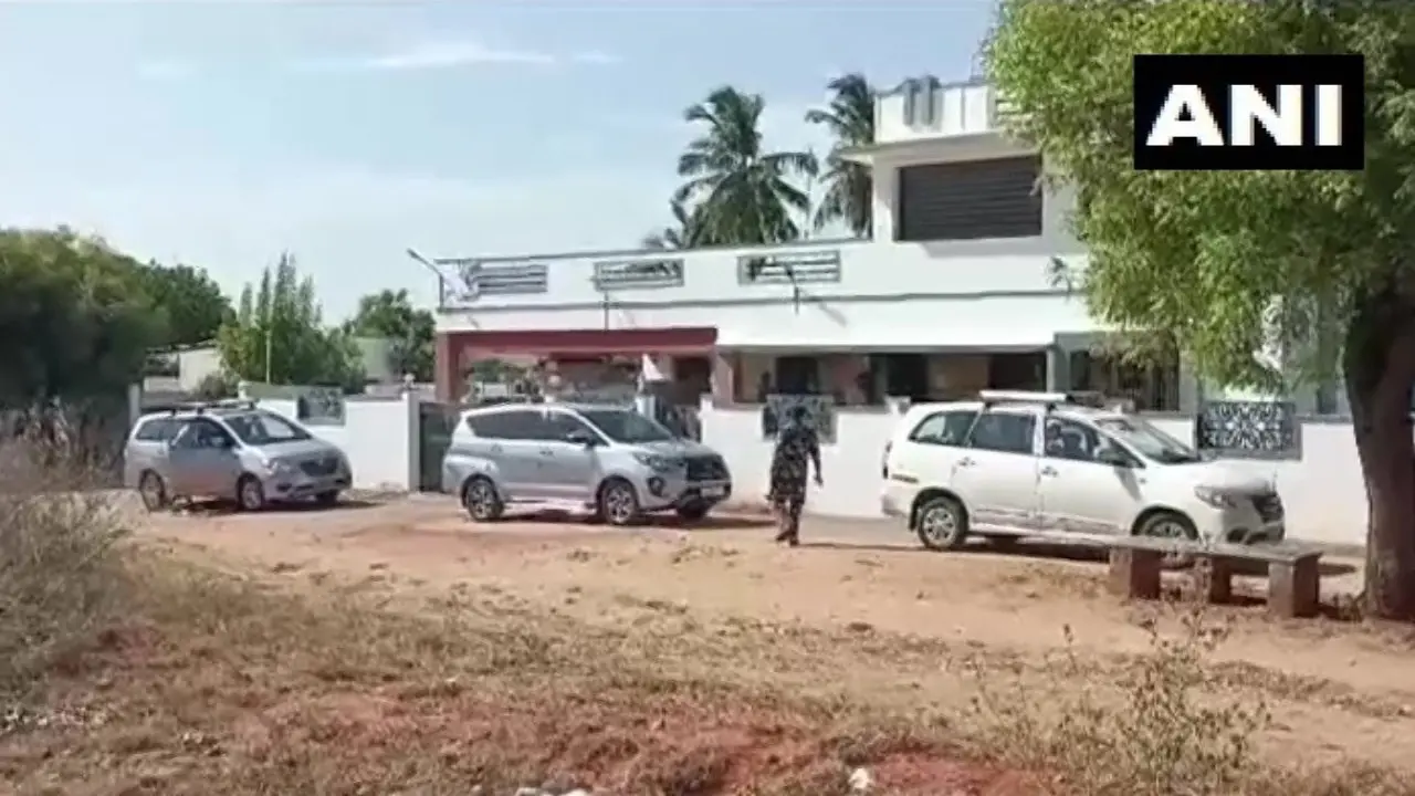 मनी लॉन्ड्रिंग मामला : तमिलनाडु के बिजली मंत्री वी सेंथिल बालाजी के घर पर ईडी की छापेमारी