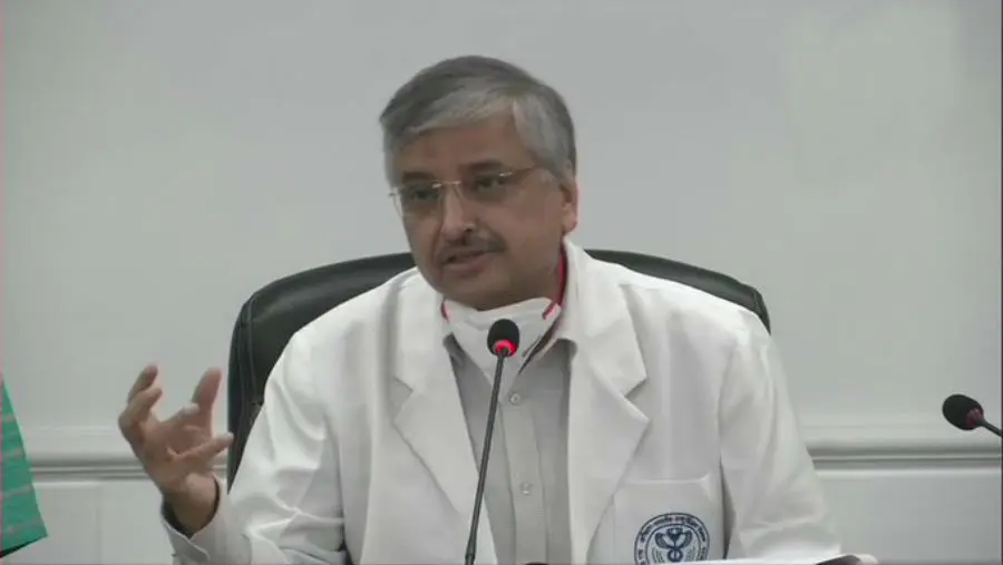 एम्स( AIIMS) के डायरेक्टर रणदीप गुलेरिया ने कहा देश में मृत्यु दर काफी, कम्युनिटी ट्रांसफर पर कही ये बात…