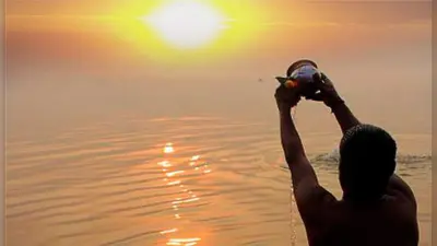 Dhanu Sankranti 2023: साल में 12 संक्रांतियां में कब है धनु संक्रांति ? सूर्य किस दिन करेंगे इसमें गोचर