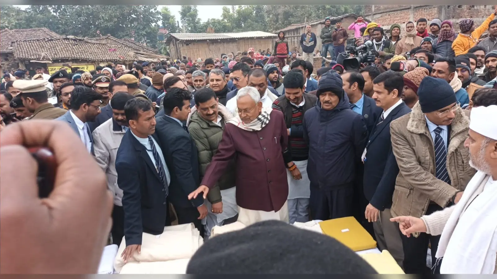 सीएम नीतीश कुमार की समाधान यात्रा का आज चौथा दिन, सीवान के सुपौली में लेंगे विकास योजनाओं का जायजा