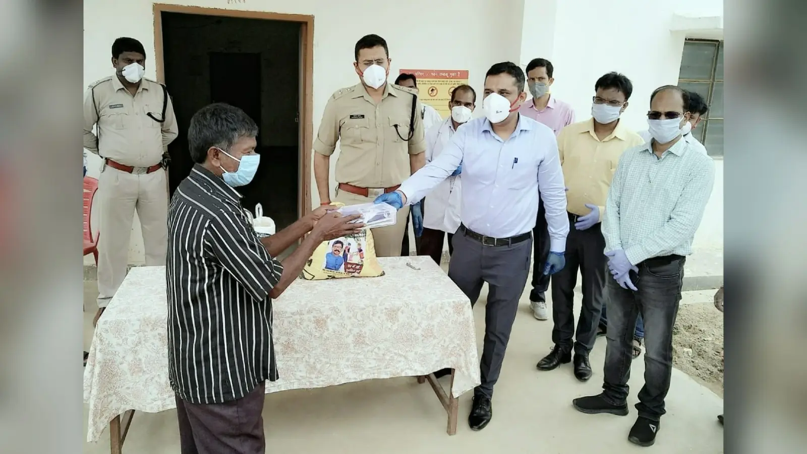 लातेहार में दो लोगों ने जीती कोरोना से जंग, 13 में से नौ संक्रमित हुए स्वस्थ