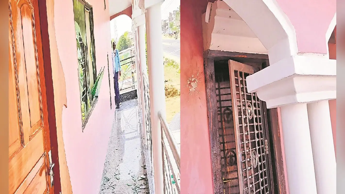 गया में भाजपा नेता के घर पर बदमाशों ने फेंके बम, बाल-बाल बचा परिवार, पुलिस ने 2 जिंदा बम भी किया बरामद