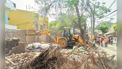 पटना में गंगा पुल परियोजना की जमीन से हटाया गया अतिक्रमण, न्यायालय के आदेश पर पांच को दिलाया गया कब्जा