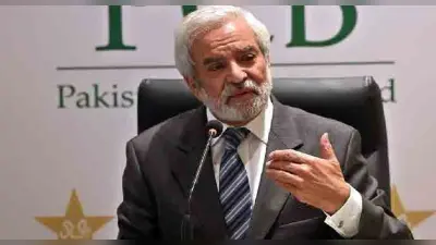 PCB चेयरमैन पद से हटे एहसान मनी, राजा ले सकते हैं जगह