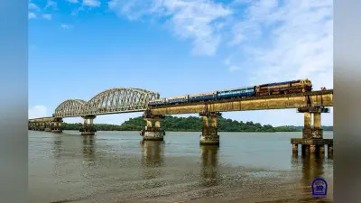 IRCTC/Indian Railways Update: ट्रेन में सफर करने वालों के लिए खुशखबरी, रेलवे शुरू कर रहा है यह खास सुविधा