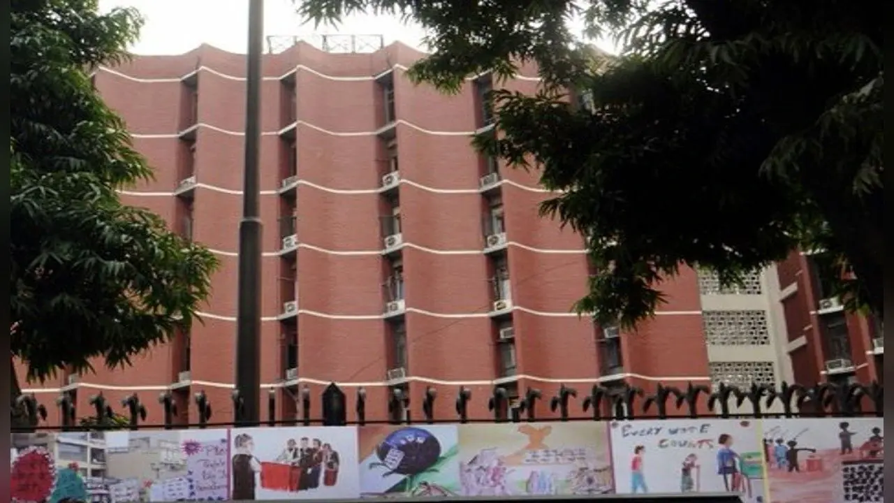 UP Chunav 2022: यूपी विधानसभा चुनाव की तारीखों का ऐलान आज,15.02 करोड़ मतदाता चुनेंगे अगली सरकार