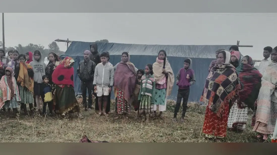 गुमला में हाथियों का आतंक, एक वृद्धा को कुचलकर मार डाला, आदिम जनजाति बहुल गांव पर किया हमला, कई घर ध्वस्त