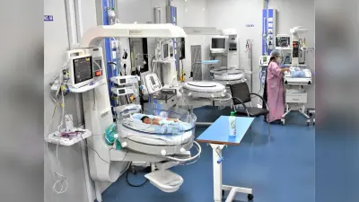 रायपुर AIIMS में COVID19 की मरीज ने दिया तीन बच्चों को जन्म, सभी स्वस्थ देखें तसवीर