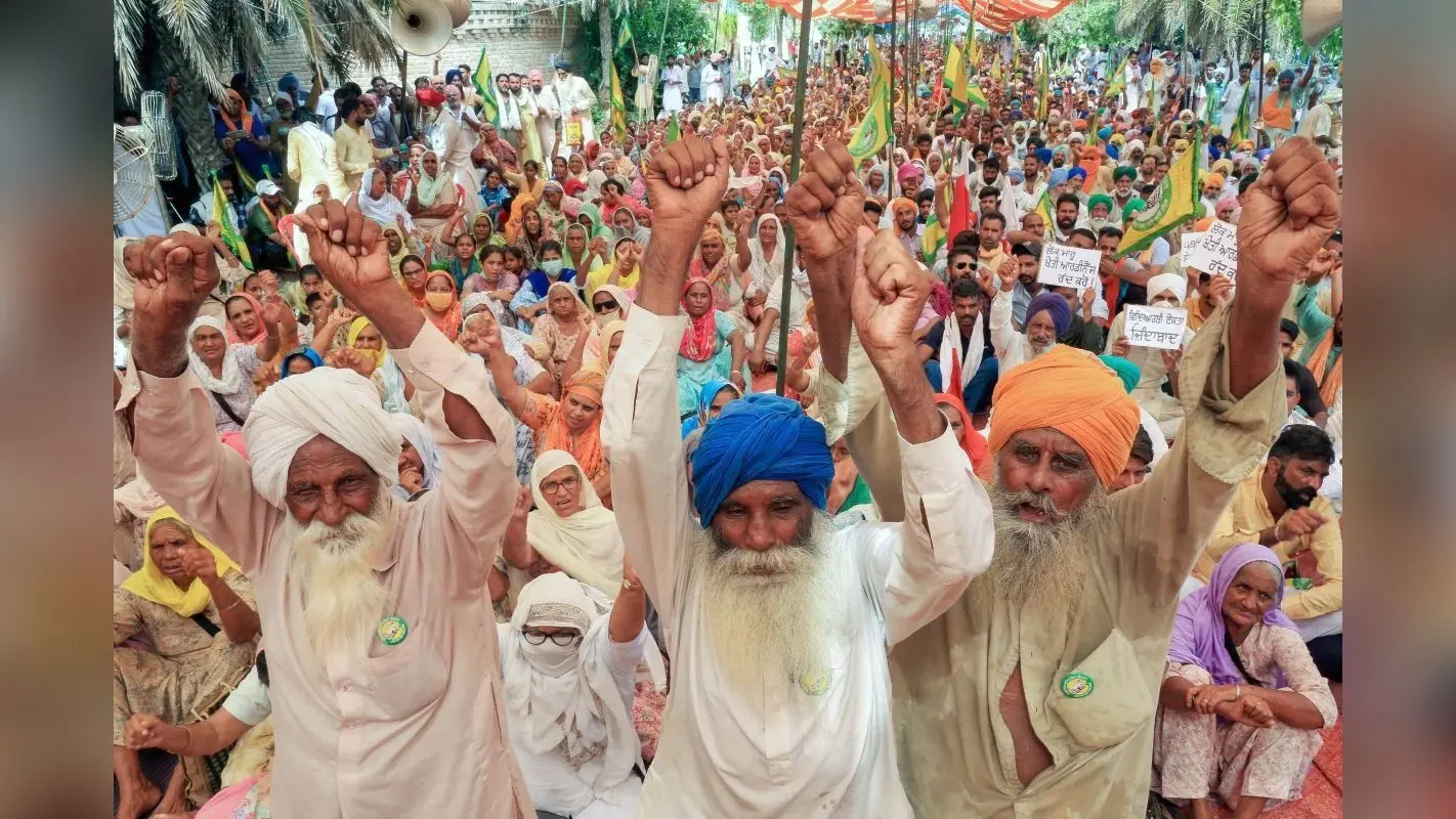 UP: मंत्री अजय टेनी की बर्खास्तगी के लिए किसानों का धरना आज से, पंजाब के भी हजारों किसान होंगे शामिल