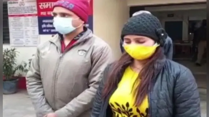 सोशल मीडिया पर दोस्ती, फिर हनी ट्रैप में फंसा कर बनाते थे शिकार, युवती समेत दो गिरफ्तार, …जानें कैसे देते थे घटना को अंजाम?