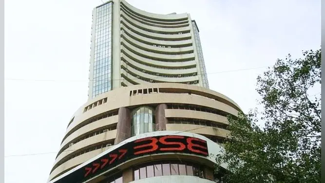 सेंसेक्स में 233 अंकों की बढ़त, 15,200 के करीब पहुंचा निफ्टी