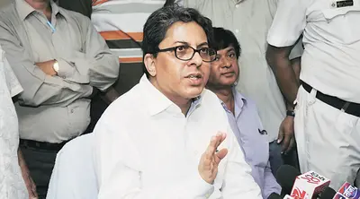 आलापन बंद्योपाध्याय के मुद्दे पर केंद्र और ममता बनर्जी में बढ़ी तकरार, मुख्यमंत्री से मिलने नबान्न पहुंचे मुख्य सचिव