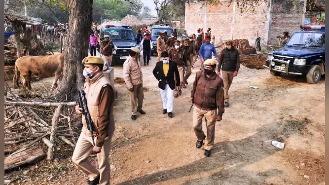 उन्नाव मामला : असोहा में आज होगा दोनों दलित किशोरियों का अंतिम संस्कार, पुलिस और स्थानीय प्रशासन तैनात