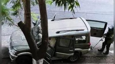 एंटीलिया केस में नया आया नया मोड़, NIA को मिली काली मर्सिडीज, पीपीई किट वाले शख्स का भी चला पता
