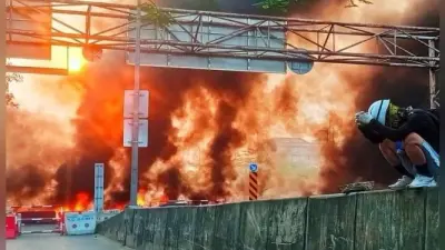 म्यांमार में प्रदर्शनकारियों ने चीनी फैक्टरी में लगायी आग, सेना ने की अंधाधूंध फायरिंग, 70 लोगों की गयी जानें