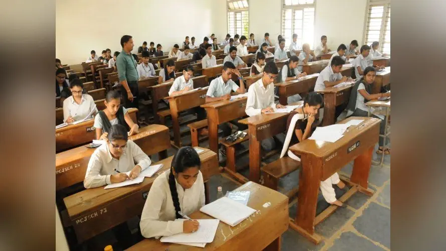 अब साल में दो बार होगी बोर्ड परीक्षा, धर्मेंद्र प्रधान ने दी जानकारी, जानें कब से लागू होंगे ये नियम?