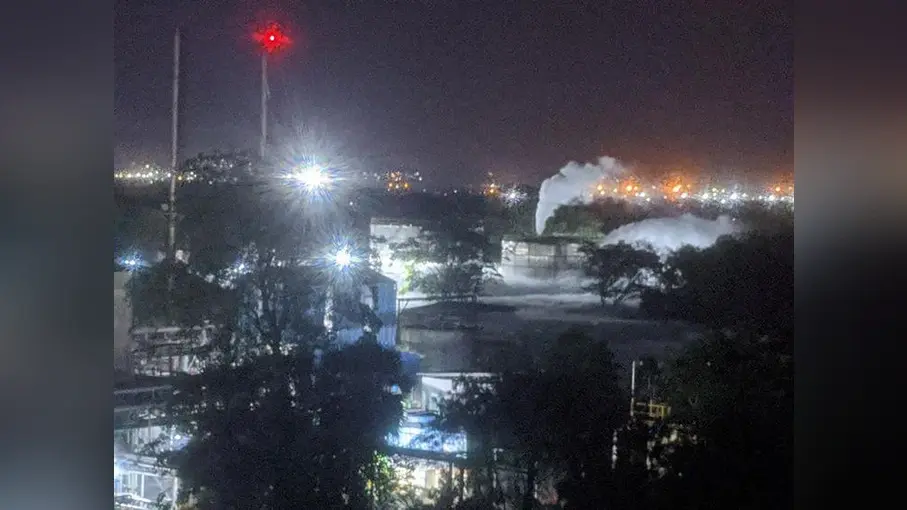Vizag Gas Leak: देर रात फिर हुआ रिसाव, सहमे लोग, गांव खाली कराये गये