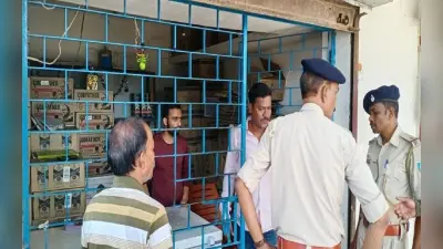 झारखंड: उत्पाद विभाग की कार्रवाई, एमआरपी से अधिक में बिक्री व मिलावट की आशंका, चक्रधरपुर थाने में केस दर्ज
